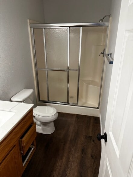 Building Photo - 119 Rockyreef Cir