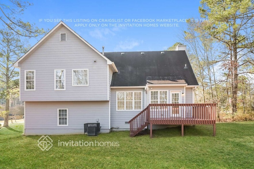 Building Photo - 4198 Linkside Dr SW