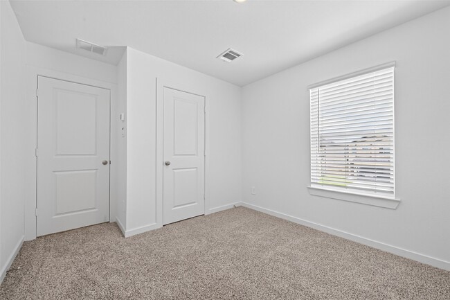 Building Photo - 1738 Revolution Way