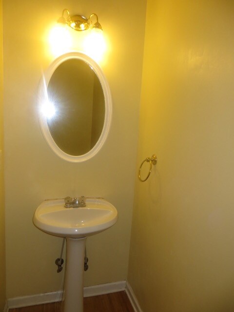 Building Photo - 4501 Forest View Ct SW
