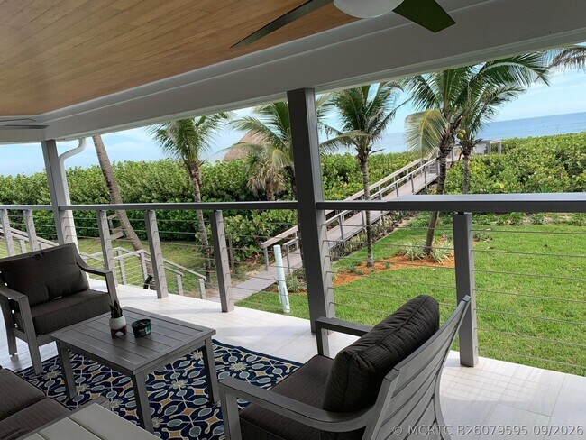 Building Photo - 12840 Jimmy Buffett Mem Hwy