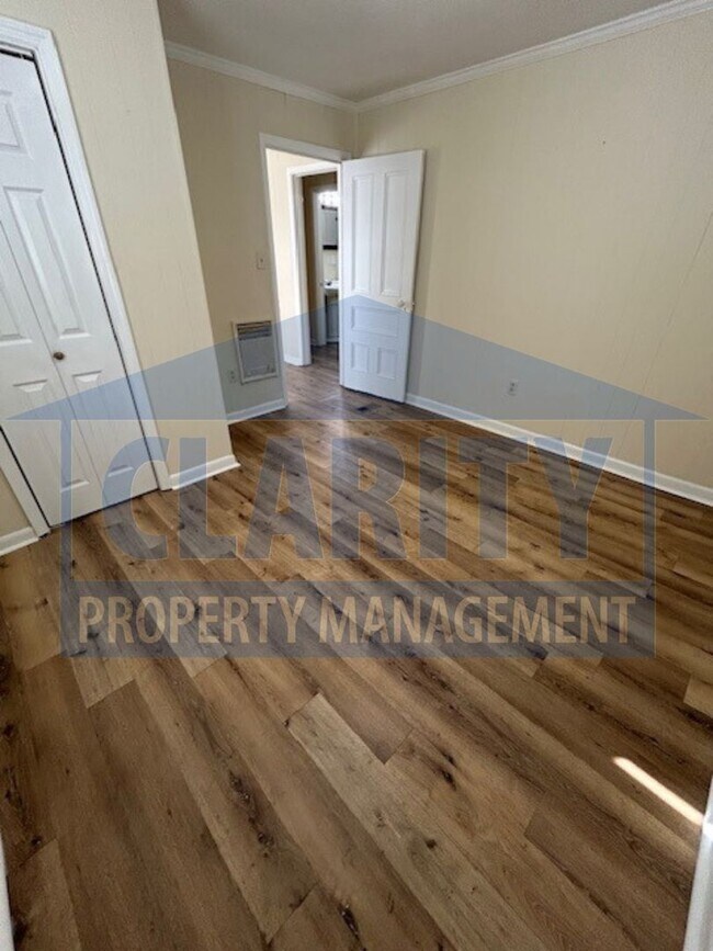 Building Photo - ***221B Hughes Ave NW