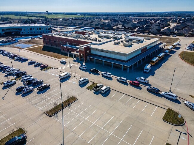 Building Photo - 1260 Sharp St