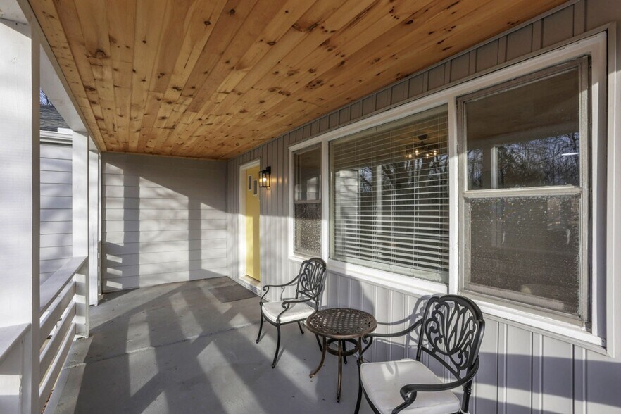 Building Photo - 4260 Sitterley Rd NW