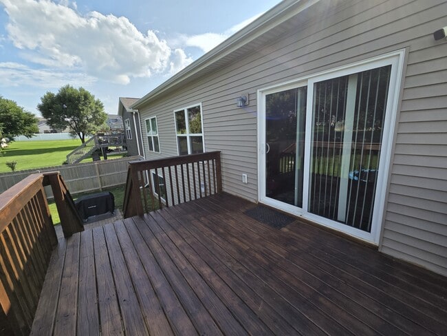 Building Photo - 4121 Mockingbird Ln