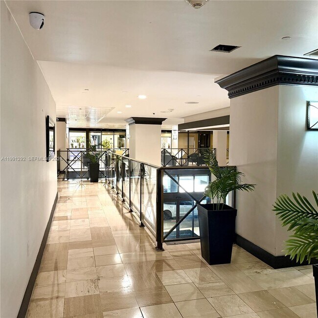 Building Photo - 555 NE 15th St