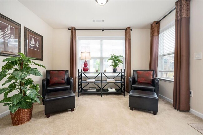 Building Photo - 4306 Laurel Creek Ct SE