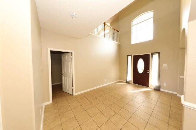 Building Photo - 2311 Diamond Springs Dr