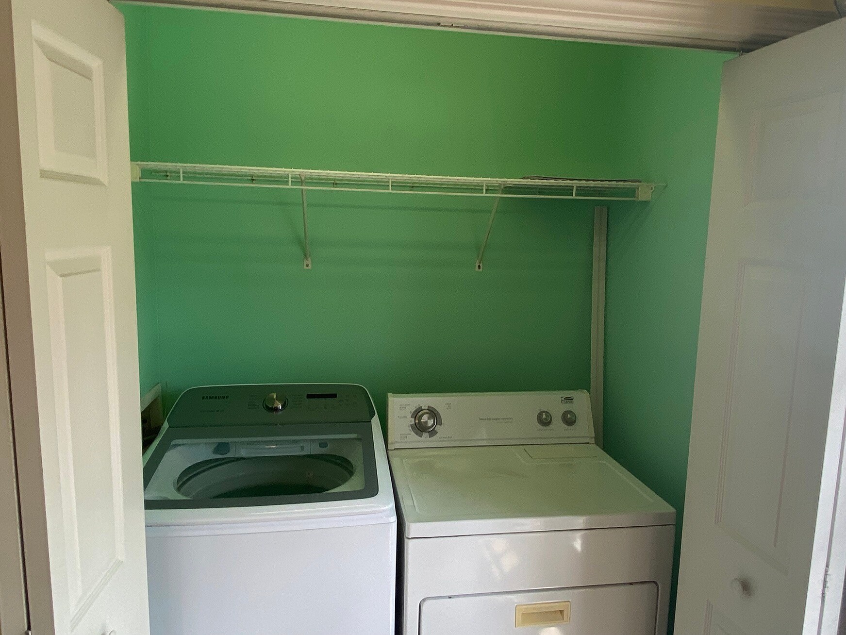 Washer & Dryer Hookup - 1263 S Stella Dr