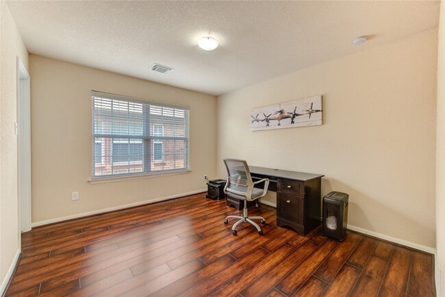 Building Photo - 1243 Glenwood Canyon Ln