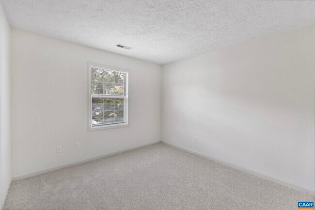 Building Photo - 100 Brandywine Ct