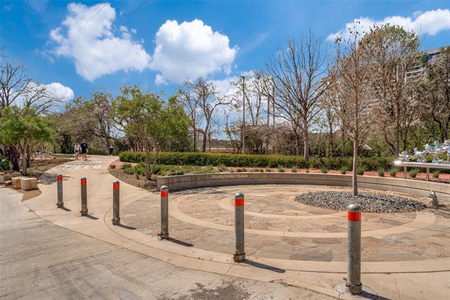 Building Photo - 4017 Buena Vista St