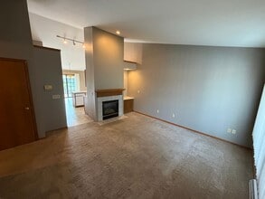 Building Photo - 514/516 Pheasant Drive