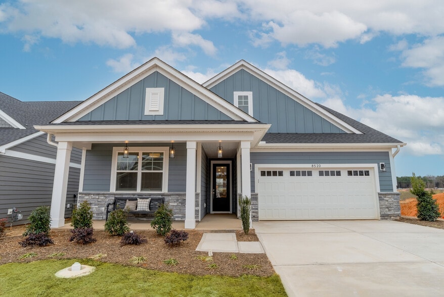 Primary Photo - River Rock at Alexander Farms