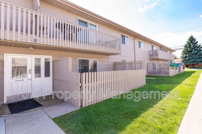 Building Photo - 4604 3rd Ave S