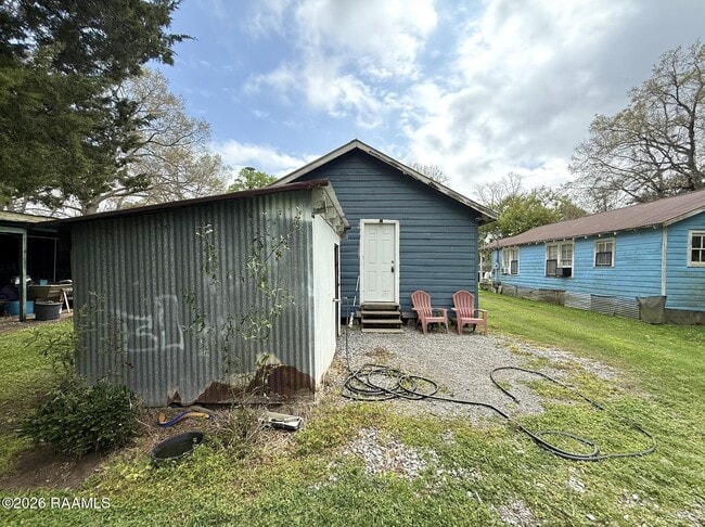 Building Photo - 209 Camp St