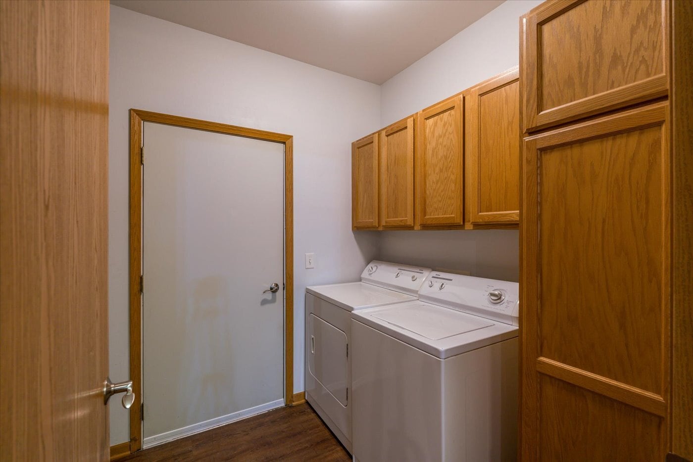 Building Photo - 264 Meadowside Dr