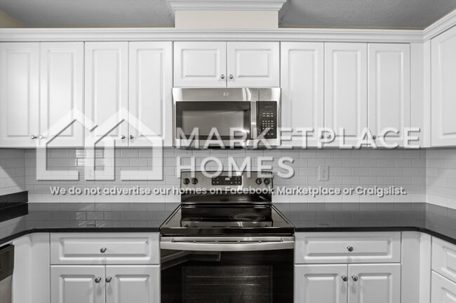 Building Photo - 128 Downsbury Rd