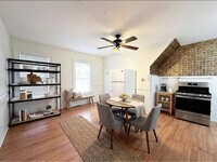 Building Photo - 371 Nichols St