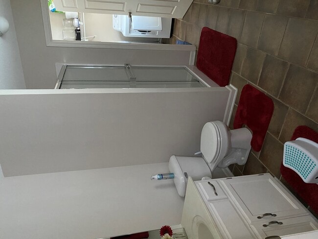 Building Photo - 4809 Broadway Terrace