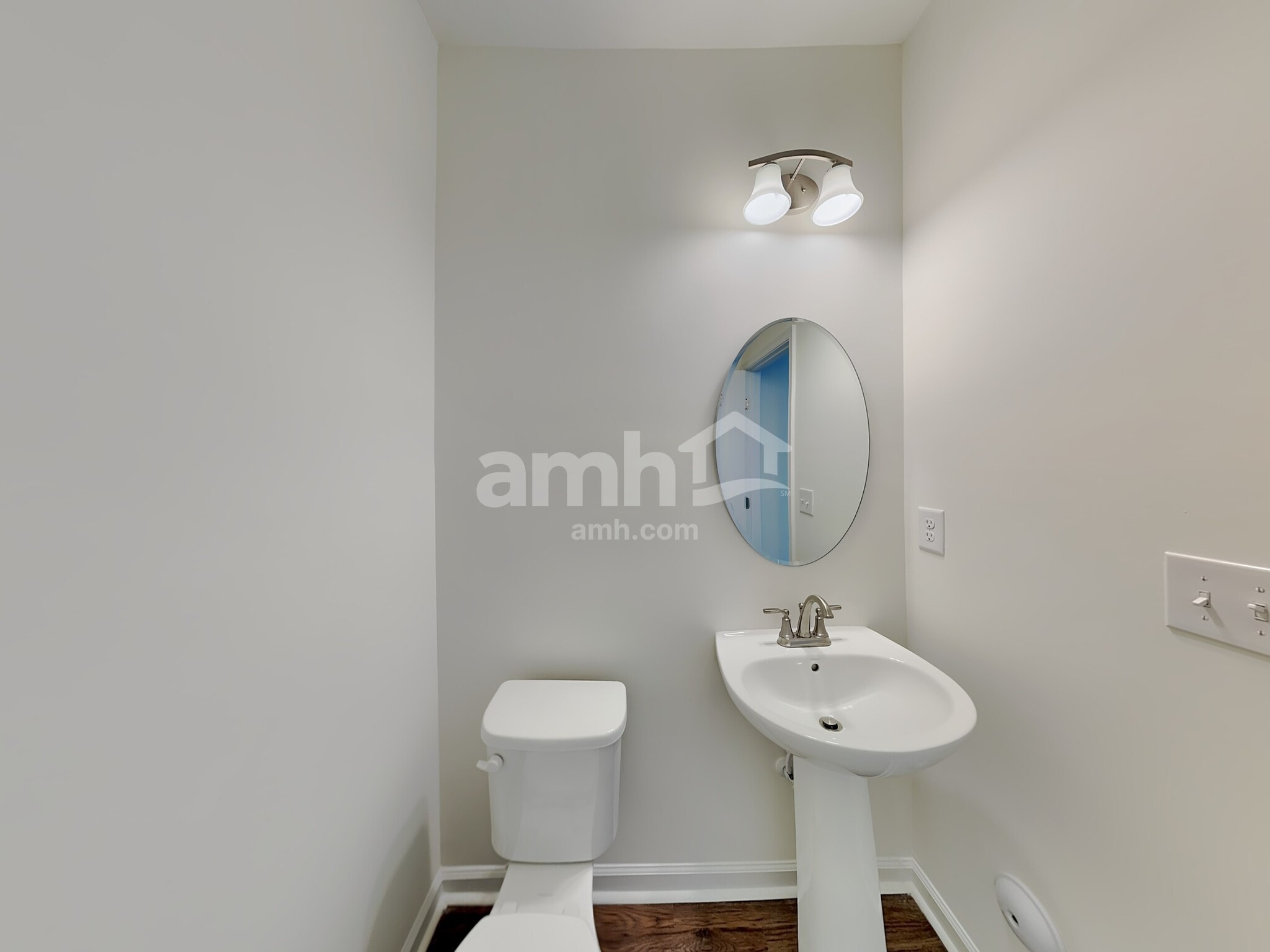 Building Photo - 648 Hamilton Park Dr