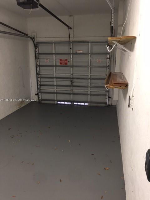 Building Photo - 833 SW 148th Pl