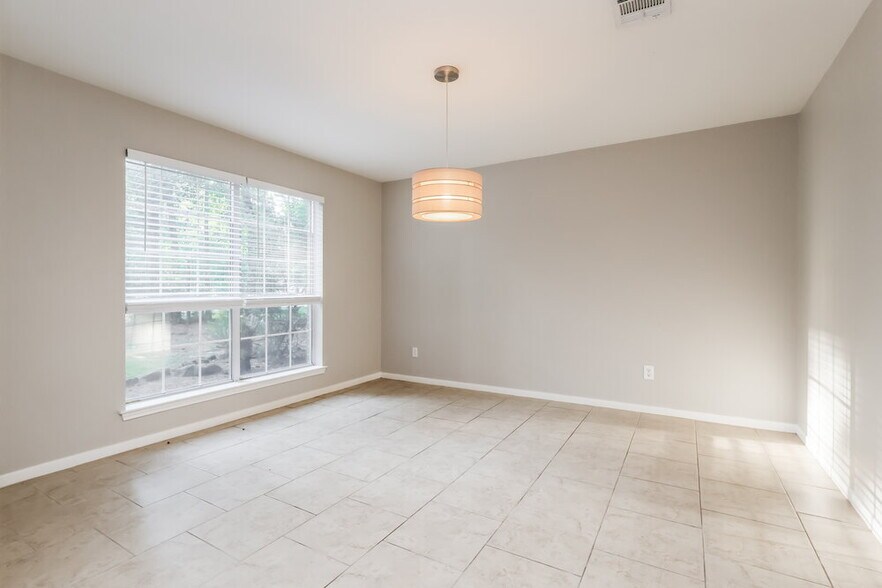 Building Photo - 403 Douglas Fir Dr
