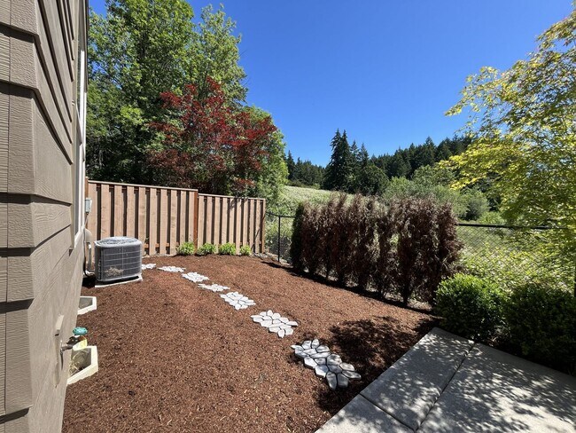 Building Photo - Elegant South Cooper Mountain Home with 4 Bedrooms, Bonus Room, Main-Level Suite & Designer Finishes