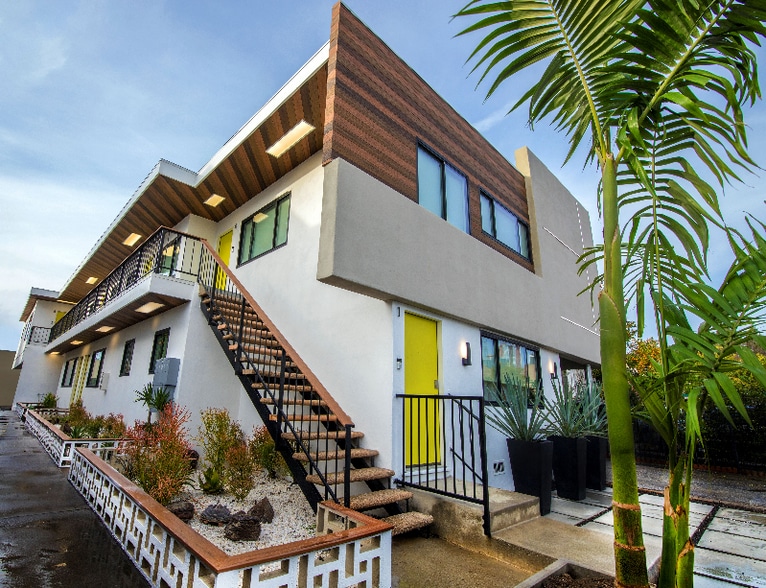 Building Photo - 1949 Park Grove Ave