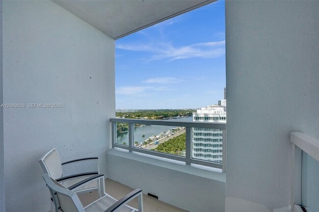 Building Photo - 4401 Collins Ave