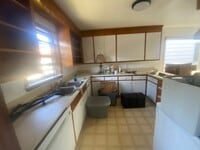 Building Photo - 726 Fayal Rd