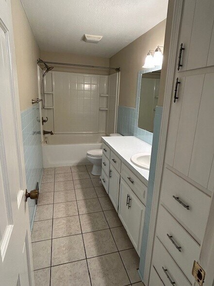 Full Bath Upstairs - 879 Camelia St NW