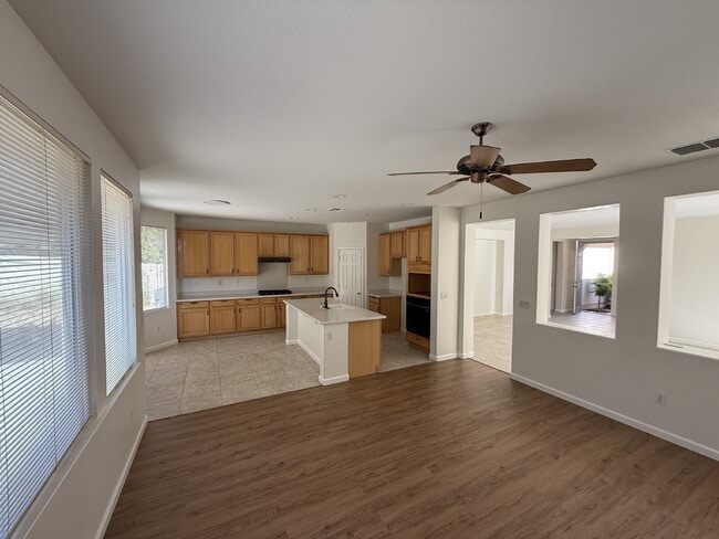 Building Photo - 3419 Mas Amilos Way