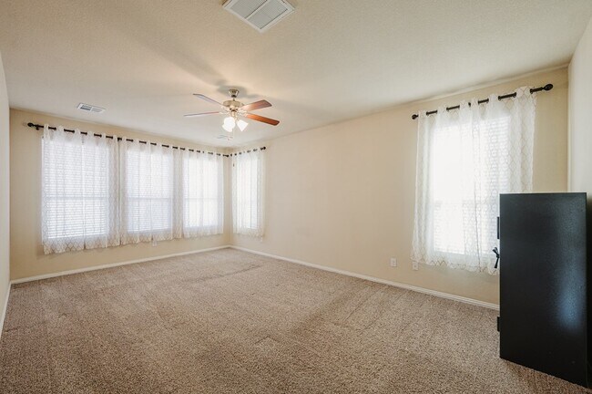 Building Photo - 7036 XIT Ranch Rd