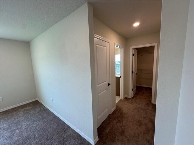 Building Photo - 10355 Parkview Reserve Ln
