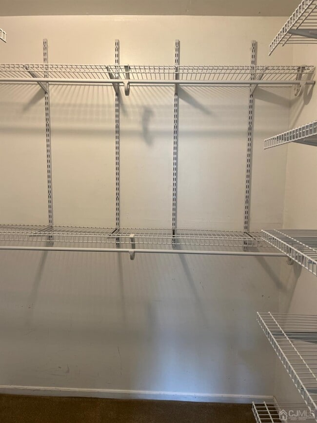 Building Photo - 3601 N Oaks Blvd