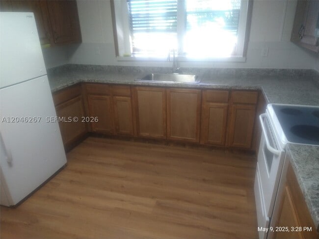 Building Photo - 35250 SW 177th Ct