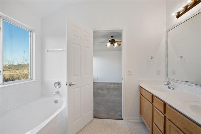 Building Photo - 5608 Netleaf Rd