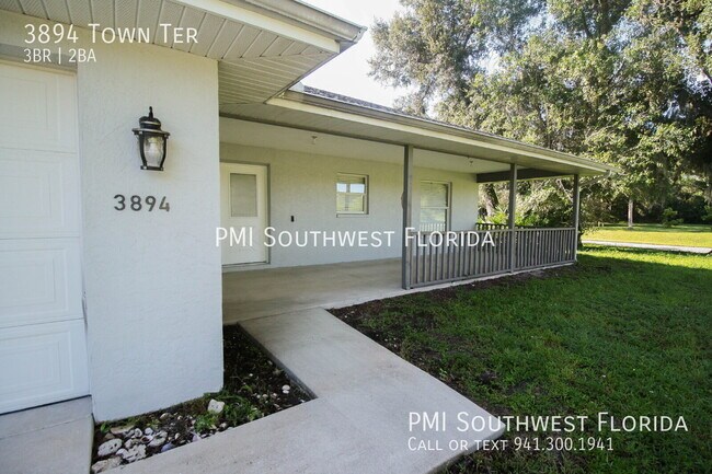 Building Photo - 3894 Town Terrace