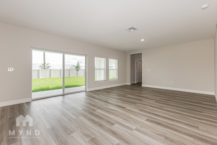 Building Photo - 31713 Chateau Mnr Ln