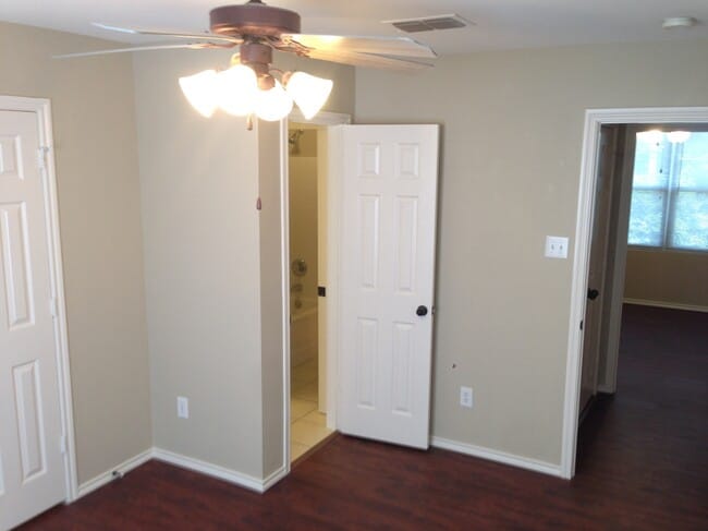 Building Photo - 2821 Frazier Ave