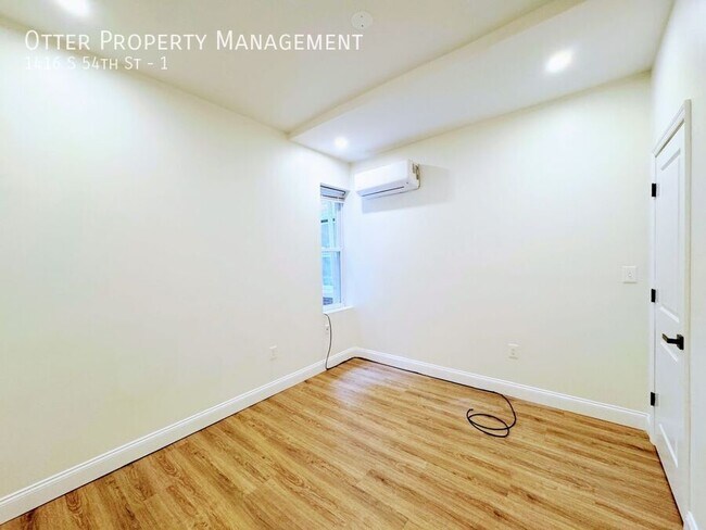 Building Photo - 1416 S 54th St