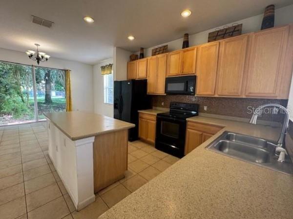 Building Photo - 5160 Regatta Dr