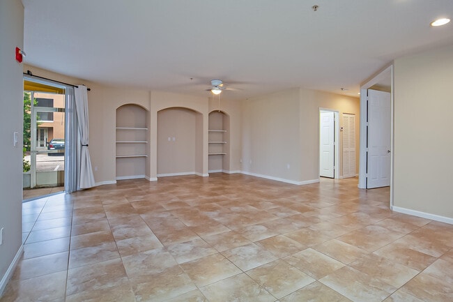 Building Photo - 5015 Fairways Cir