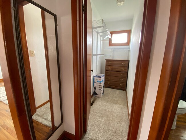 Building Photo - 900 4th Ave NE