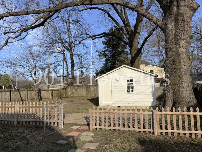 Building Photo - 570 Shotwell St