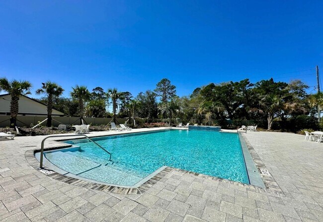 Building Photo - 3 BR/  2.5 BA  Townhome - ANNIES WALK