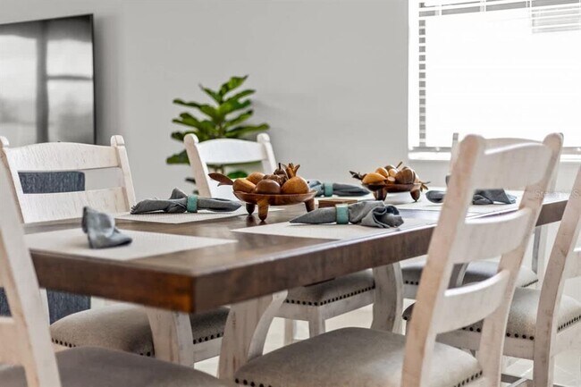 Building Photo - 1638 Saddlewood Cir