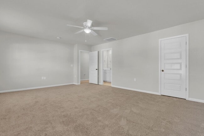 Building Photo - Perfect family home in Ocean Isle Beach