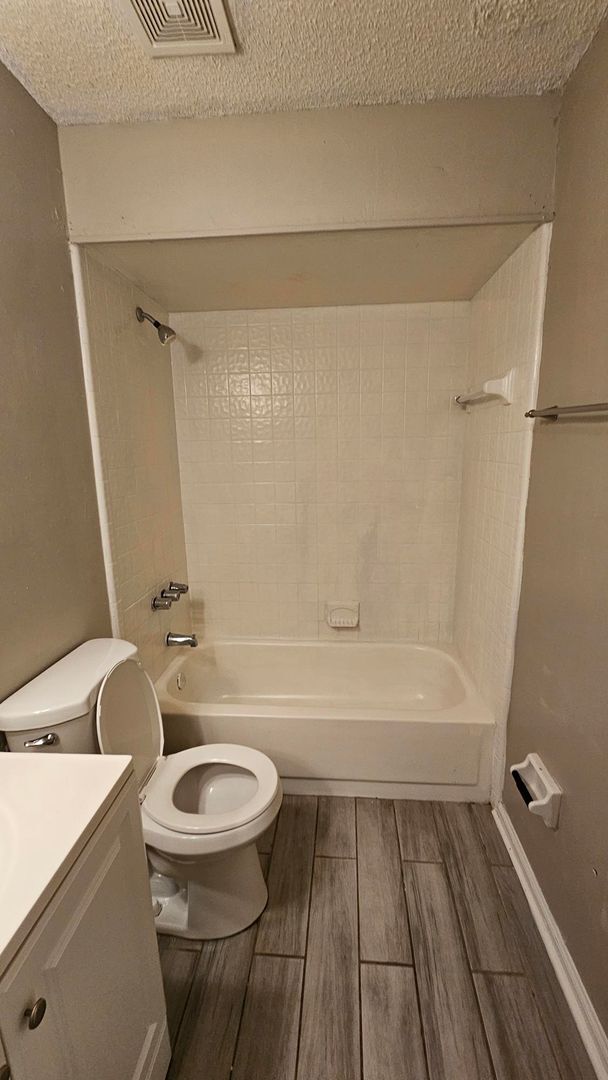 Building Photo - 7655 Melissa Ct